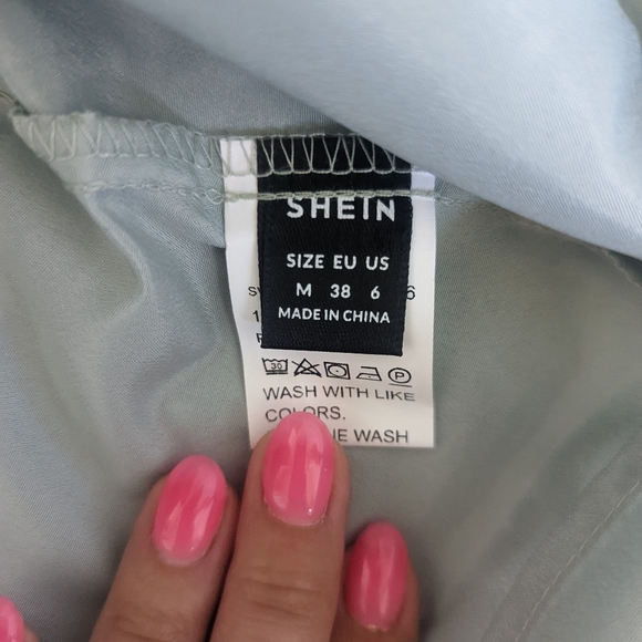 Women's | Top | Size US 6 / Medium - Picture 13 of 13